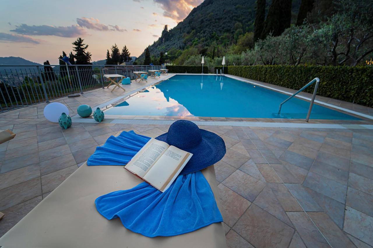 Sotto Il Cielo Di Toscana Appartamenti In Tenuta Only Adults No Pet Camaiore Dış mekan fotoğraf